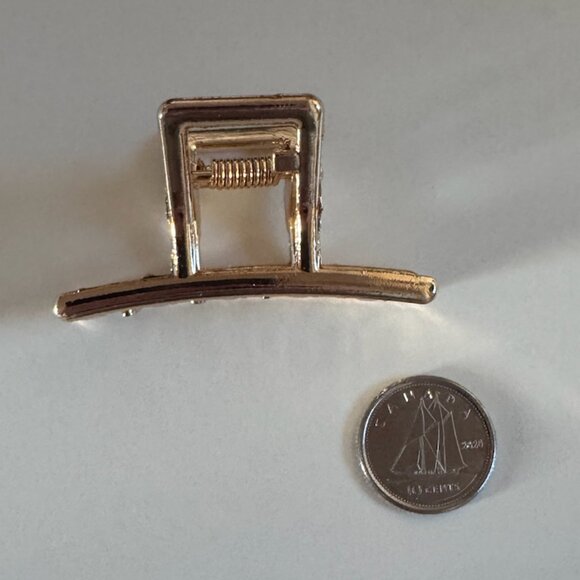 Three Gold Hair Clips - Picture 3 of 4